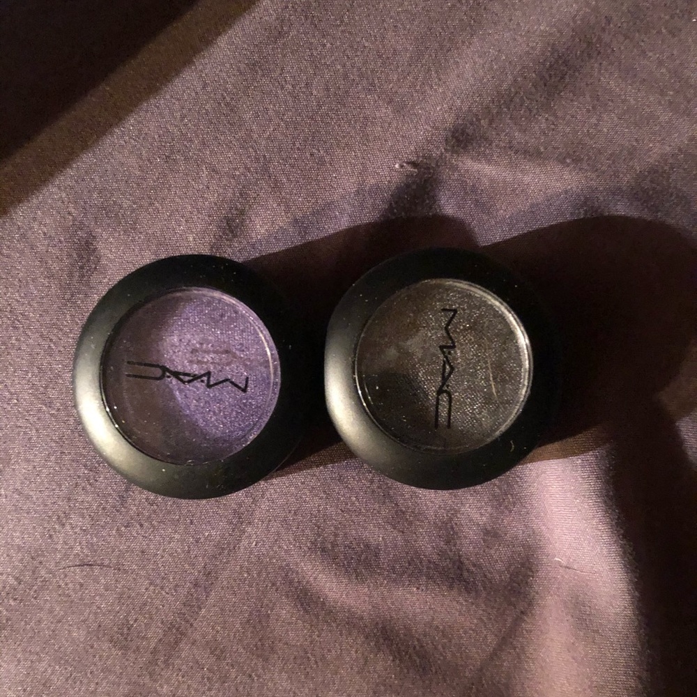 Mac eye shadow